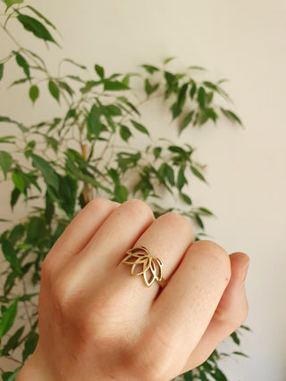 Brass Lotus Flower Ring / Boho / Buddha / Flower / Ethnic / Rustic / Tribal / Gypsy / Festival / Indian / Healing / Festival