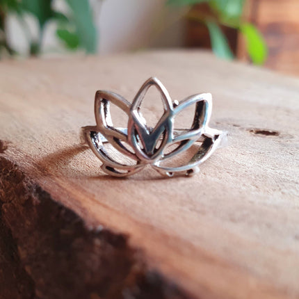 Silver Lotus Flower Ring / Boho / Buddha / Flower / Ethnic / Rustic / Tribal / Gypsy / Festival / Indian / Healing / Festival