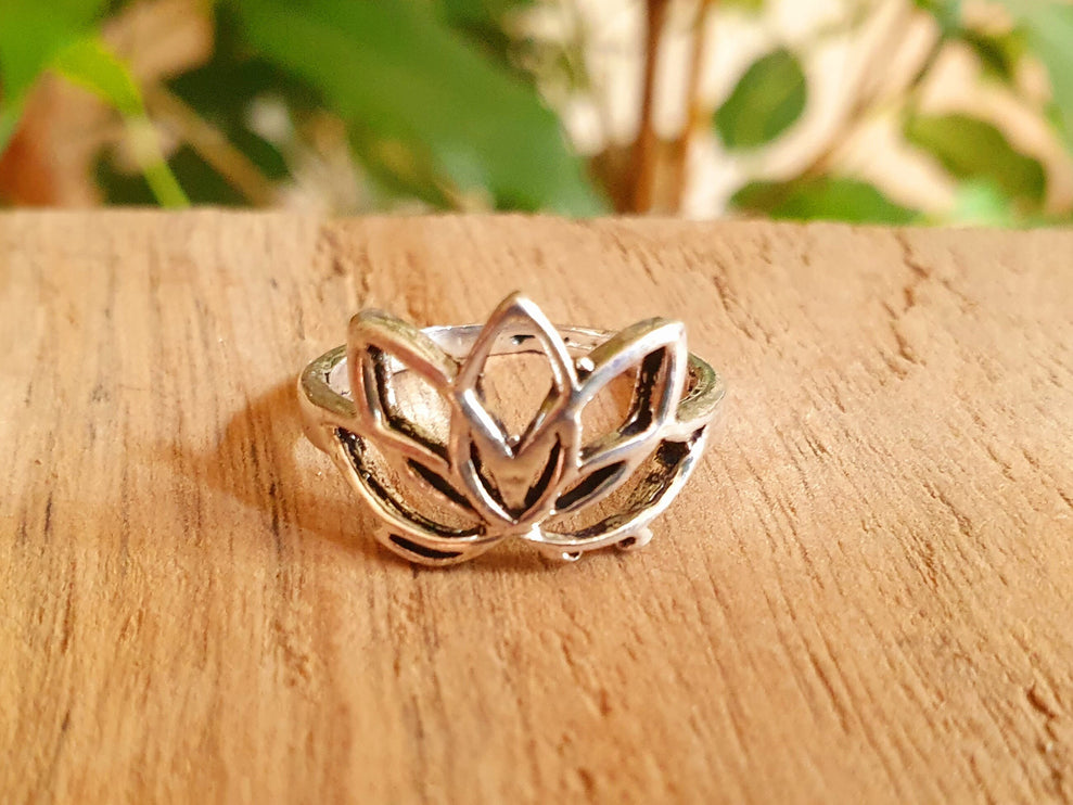 Silver Lotus Flower Ring / Boho / Buddha / Flower / Ethnic / Rustic / Tribal / Gypsy / Festival / Indian / Healing / Festival