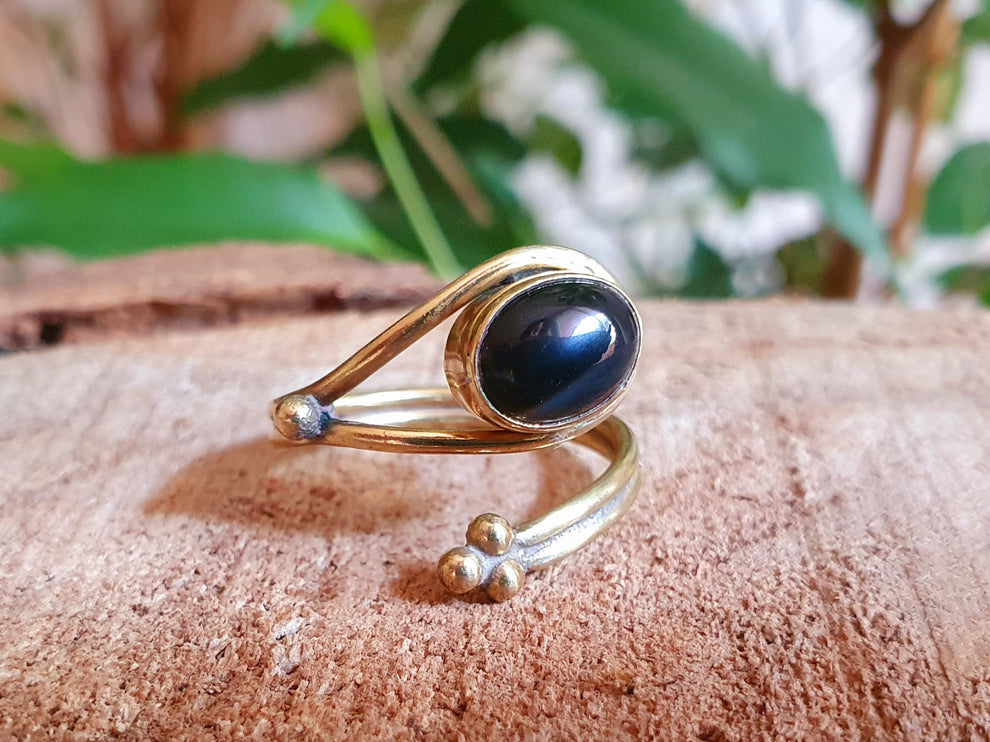 Ethnic style Brass & Black Onyx Ring / Adjustable / Boho / Bohemian / Psy / Rustic / Tribal / Gypsy / Festival / Healing / Festival