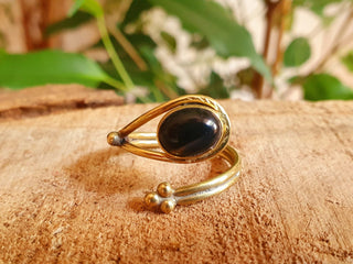 Ethnic style Brass & Black Onyx Ring / Adjustable / Boho / Bohemian / Psy / Rustic / Tribal / Gypsy / Festival / Healing / Festival