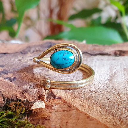 Ethnic style Brass & Turquoise Ring / Adjustable / Boho / Bohemian / Psy / Rustic / Tribal / Gypsy / Festival / Healing / Festival