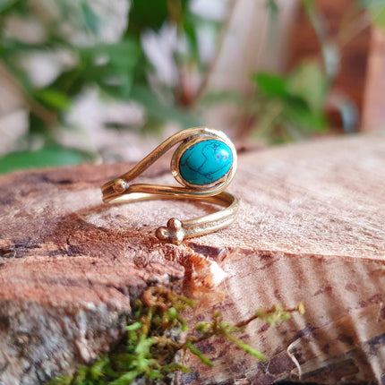 Ethnic style Brass & Turquoise Ring / Adjustable / Boho / Bohemian / Psy / Rustic / Tribal / Gypsy / Festival / Healing / Festival