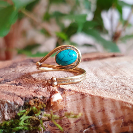 Ethnic style Brass & Turquoise Ring / Adjustable / Boho / Bohemian / Psy / Rustic / Tribal / Gypsy / Festival / Healing / Festival