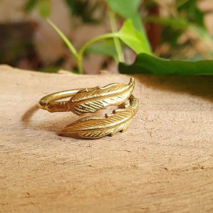 Brass Feather Boho Ring / Ethnic / Rustic / Festival / Tribal / Blue / Hippie / Gypsy / Psy / Stone / Feather ring / Feather jewellery