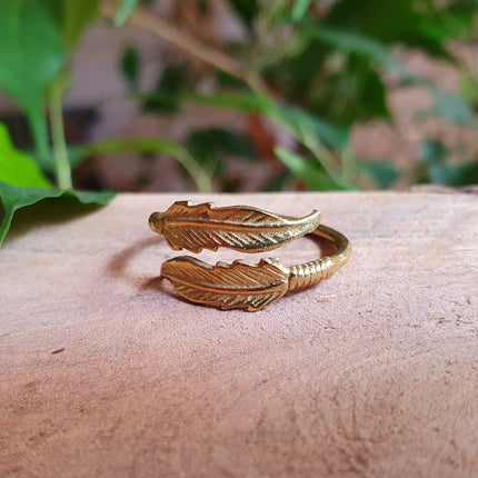 Brass Feather Boho Ring / Ethnic / Rustic / Festival / Tribal / Blue / Hippie / Gypsy / Psy / Stone / Feather ring / Feather jewellery