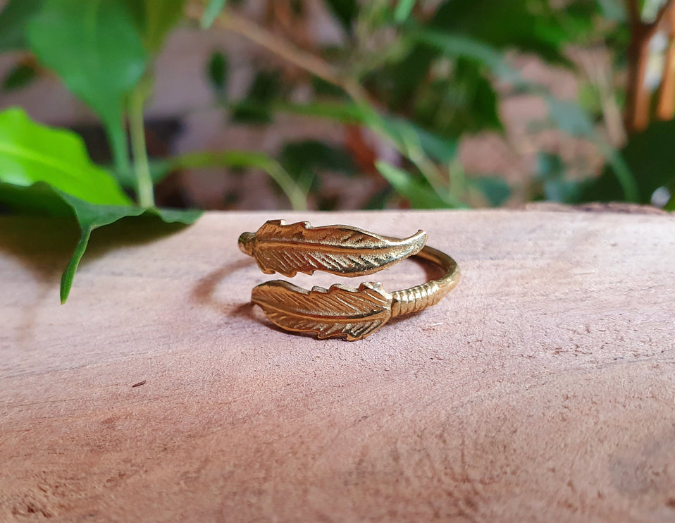 Brass Feather Boho Ring / Ethnic / Rustic / Festival / Tribal / Blue / Hippie / Gypsy / Psy / Stone / Feather ring / Feather jewellery