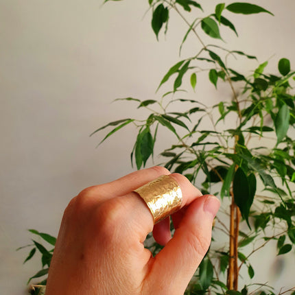 Hammered Boho Brass Ring / Bohemian / Ethnic / Psy / Rustic / Tribal / Gypsy / Festival / Healing / Festival