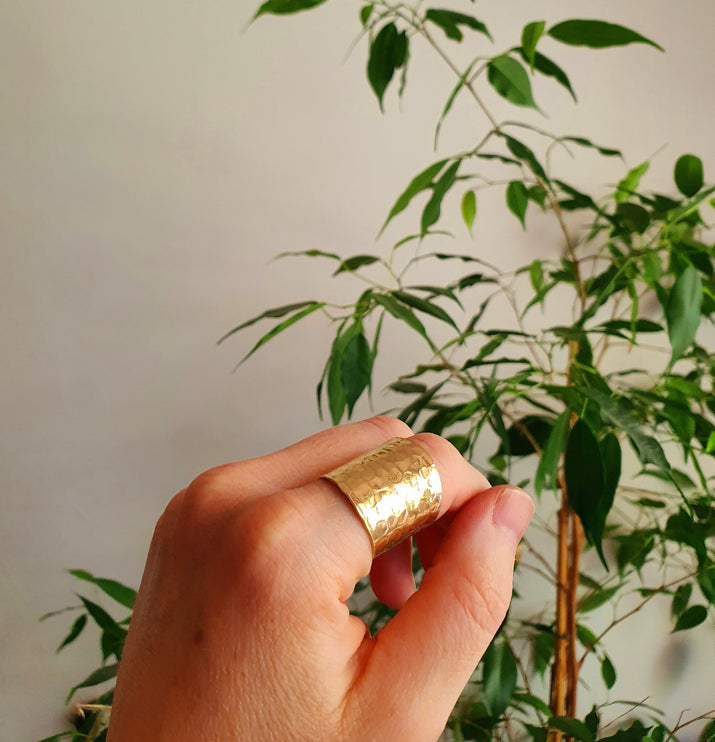 Hammered Boho Brass Ring / Bohemian / Ethnic / Psy / Rustic / Tribal / Gypsy / Festival / Healing / Festival