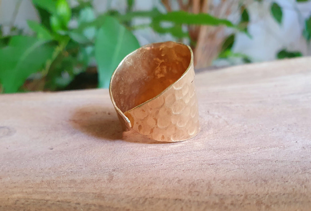 Hammered Boho Brass Ring / Bohemian / Ethnic / Psy / Rustic / Tribal / Gypsy / Festival / Healing / Festival