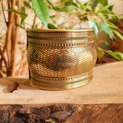 Textured Brass Cuff Bracelet / Tribal / Hammered / Boho / Ethnic / Rustic / Bohemian / Hippie / Gypsy / Jewellery / Adjustable / Unisex /