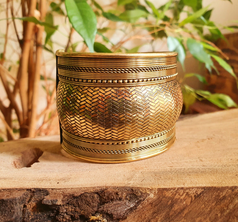 Textured Brass Cuff Bracelet / Tribal / Hammered / Boho / Ethnic / Rustic / Bohemian / Hippie / Gypsy / Jewellery / Adjustable / Unisex /