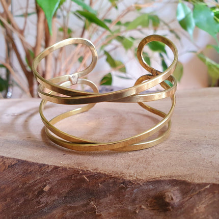 Cuff Brass Bracelet / Hammered style / Bangle / Boho / Ethnic / Rustic / Bohemian / Hippie / Gypsy / Jewellery /