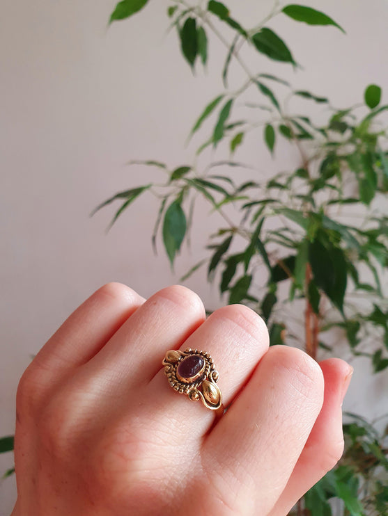 Ethnic style Brass & Amethyst Ring / Moon / Boho / Bohemian / Psy / Rustic / Tribal / Gypsy / Festival / Healing / Festival