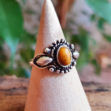 Bohemian style Tiger Eye and Silver Ring / Hippie / Boho / Ethnic / Rustic / Tribal / Gypsy / Festival / Healing / Festival / Small