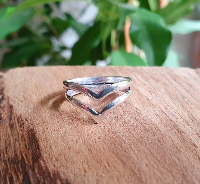 Wishbone Chevron Boho Silver Ring / Boho / Stacking Ring / Bohemian / Psy / Rustic / Tribal / Gypsy / Festival / Healing / Festival