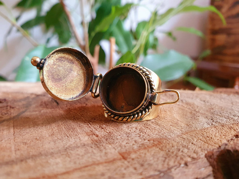 Gold Poison Ring / Brass & Green Onyx / Alchemy / Locket Ring / Boho / Bohemian / Rustic / Tribal / Gypsy / Festival / Healing / Festival