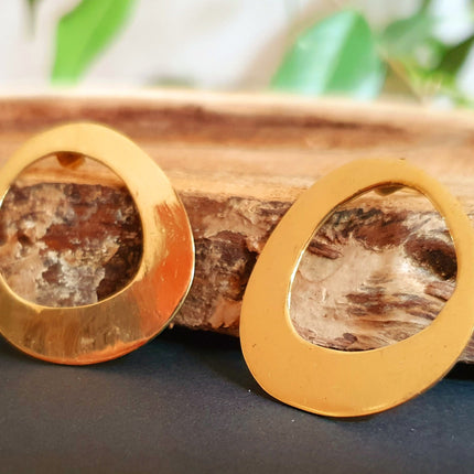 Contemporary Raw Brass Minimalist Circle Stud Earrings / Geometric Chic Ethnic Boho Bohemian Chic Gypsy Spiral Hippie Festival