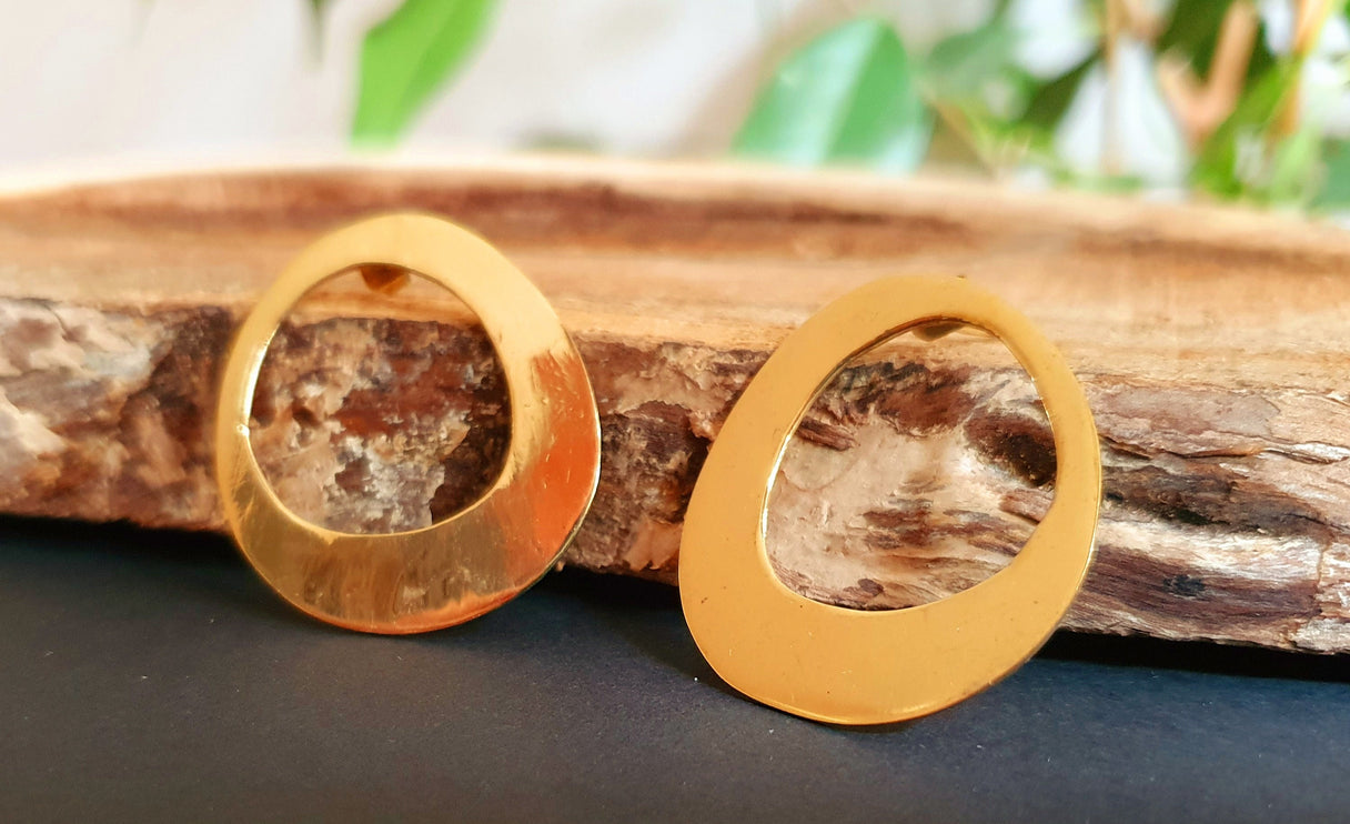 Contemporary Raw Brass Minimalist Circle Stud Earrings / Geometric Chic Ethnic Boho Bohemian Chic Gypsy Spiral Hippie Festival