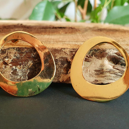 Contemporary Raw Brass Minimalist Circle Stud Earrings / Geometric Chic Ethnic Boho Bohemian Chic Gypsy Spiral Hippie Festival