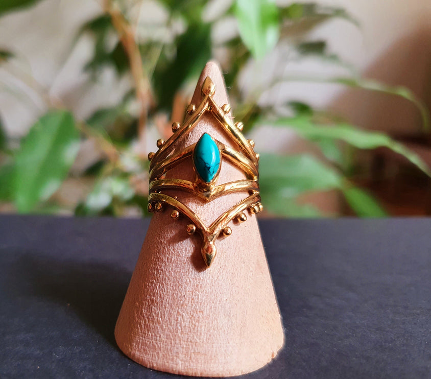 Bohemian style Turquoise and Brass Ring / Hippie / Boho / Ethnic / Rustic / Tribal / Gypsy / Festival / Healing / Festival / Birth Stone