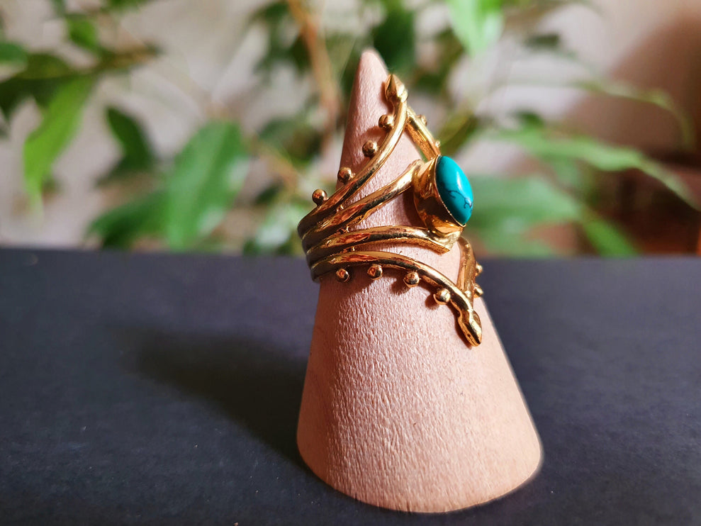 Bohemian style Turquoise and Brass Ring / Hippie / Boho / Ethnic / Rustic / Tribal / Gypsy / Festival / Healing / Festival / Birth Stone