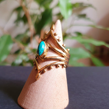 Bohemian style Turquoise and Brass Ring / Hippie / Boho / Ethnic / Rustic / Tribal / Gypsy / Festival / Healing / Festival / Birth Stone