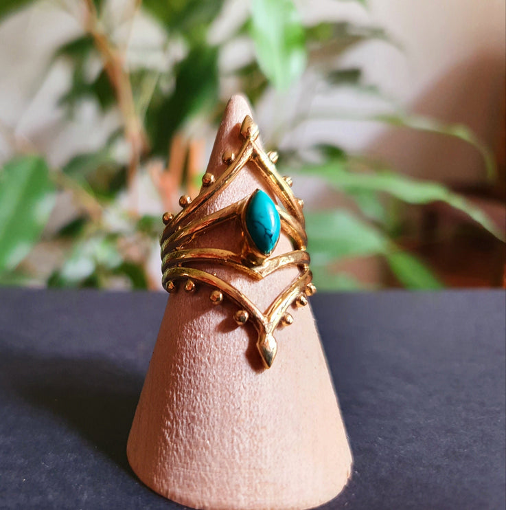 Bohemian style Turquoise and Brass Ring / Hippie / Boho / Ethnic / Rustic / Tribal / Gypsy / Festival / Healing / Festival / Birth Stone