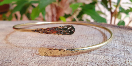 Hammered Brass Arm Bracelet / Boho / Tribal / Spiral / Bangle/ Ethnic / Rustic / Bohemian / Hippie / Body jewellery / Psy / Adjustable