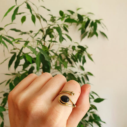 Ethnic style Brass & Moonstone Ring / Adjustable / Boho / Bohemian / Psy / Rustic / Tribal / Gypsy / Festival / Healing / Festival