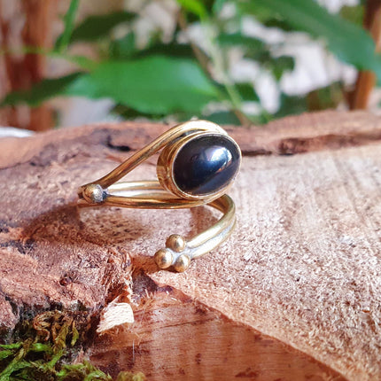 Ethnic style Brass & Black Onyx Ring / Adjustable / Boho / Bohemian / Psy / Rustic / Tribal / Gypsy / Festival / Healing / Festival