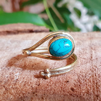 Ethnic style Brass & Turquoise Ring / Adjustable / Boho / Bohemian / Psy / Rustic / Tribal / Gypsy / Festival / Healing / Festival