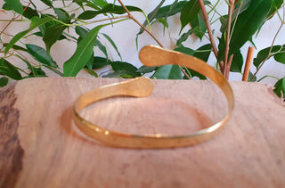 Amethyst Bracelet Boho Brass Bangle / Amethyst / Brass / Arm Bracelet / Ethnic / Rustic / Bohemian / Hippie / Gypsy / Psy / Birthstone