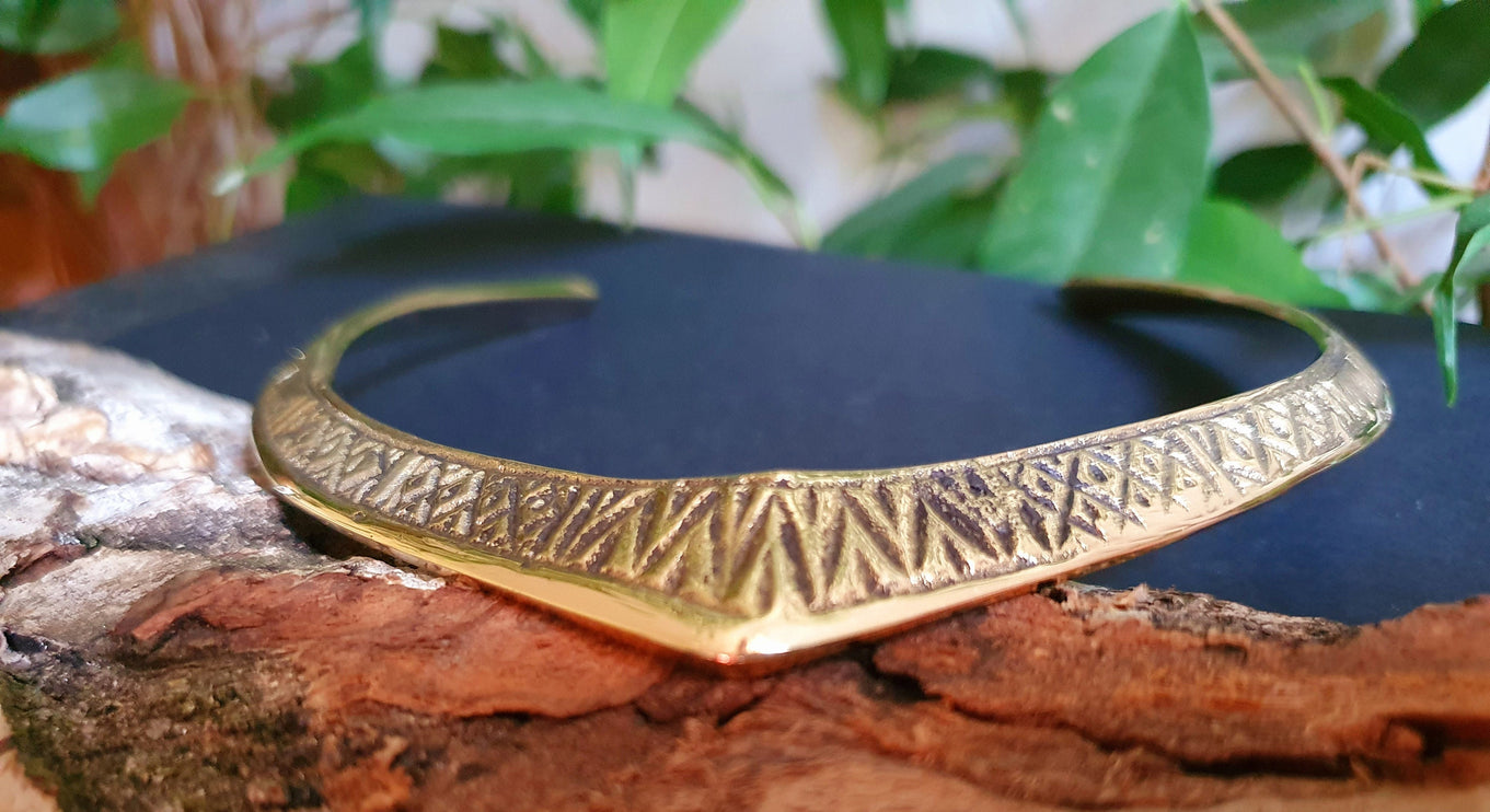 Ethnic Choker Brass Necklace / Rustic / Gypsy / Lightweight / Boho / Tribal / Hippie / Rustic / Vegan / Aztec