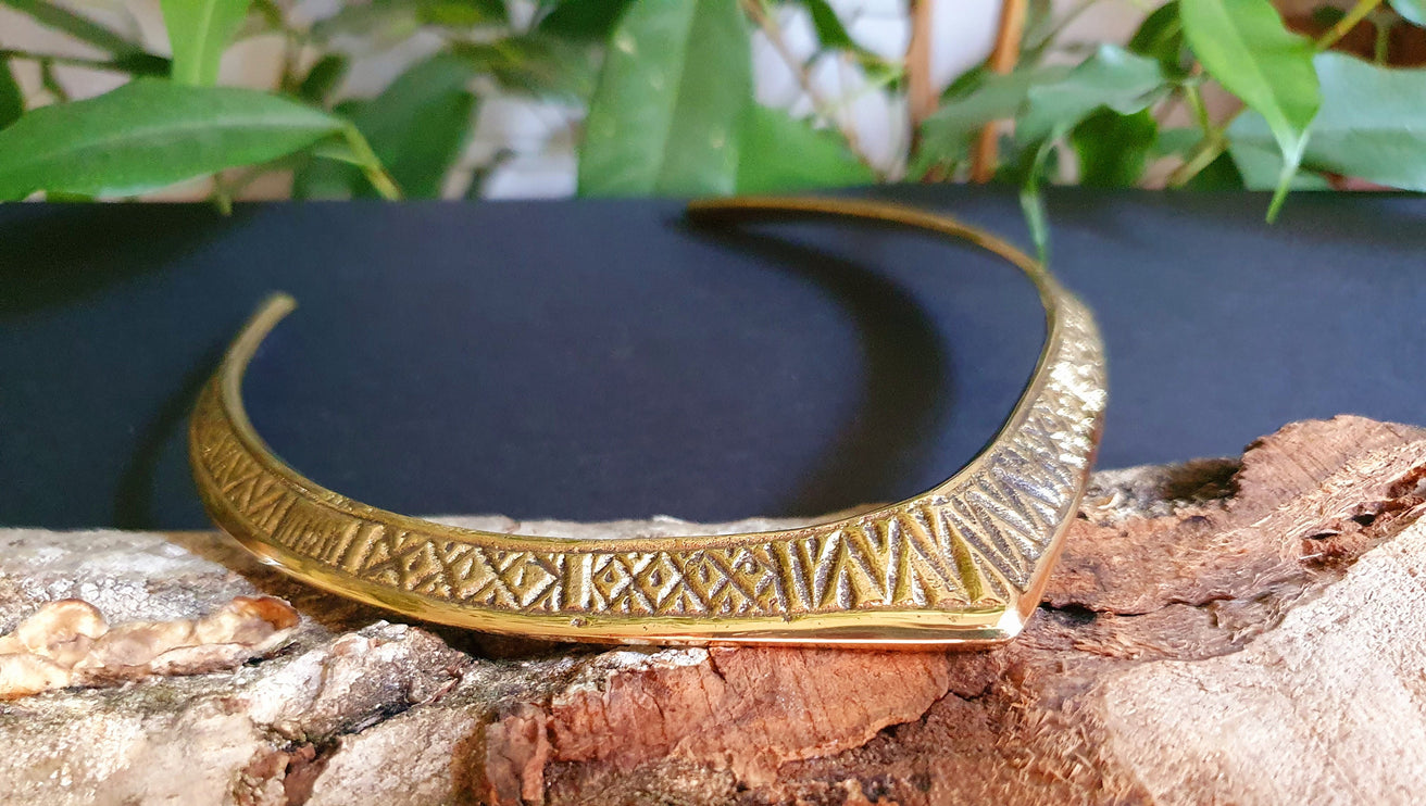 Ethnic Choker Brass Necklace / Rustic / Gypsy / Lightweight / Boho / Tribal / Hippie / Rustic / Vegan / Aztec