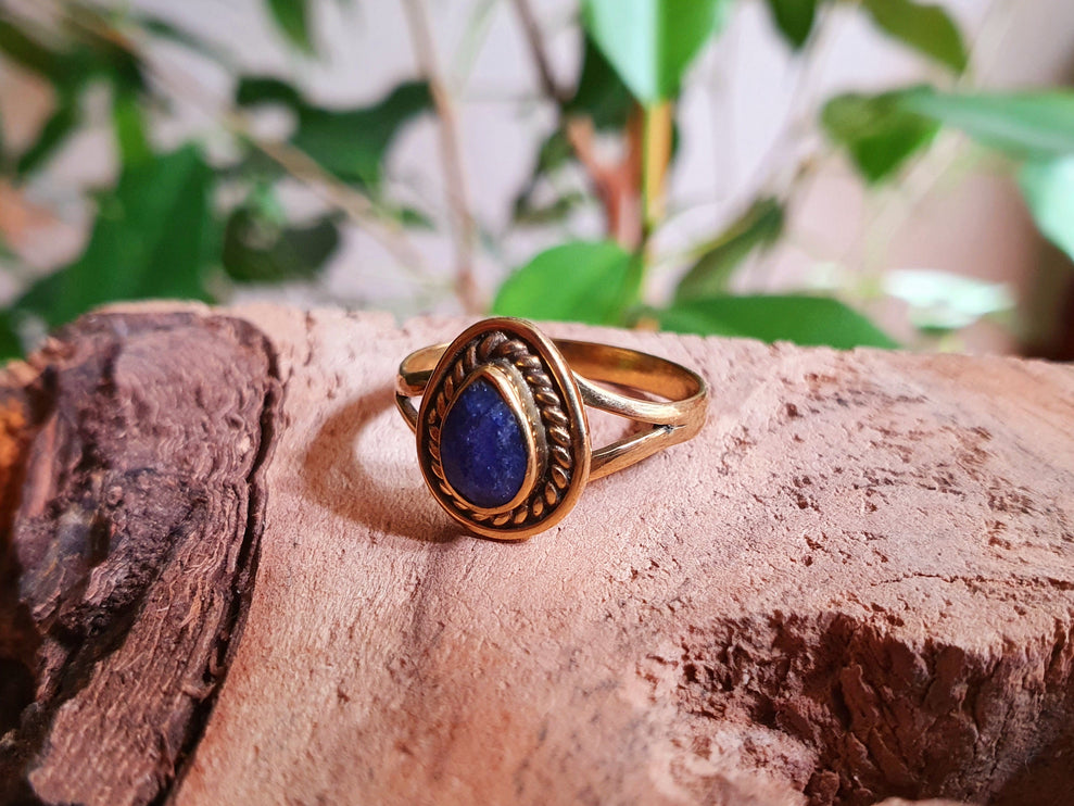 Ethnic style Brass & Lapis Lazuli Ring / Moon / Boho / Bohemian / Psy / Rustic / Tribal / Gypsy / Festival / Healing / Festival