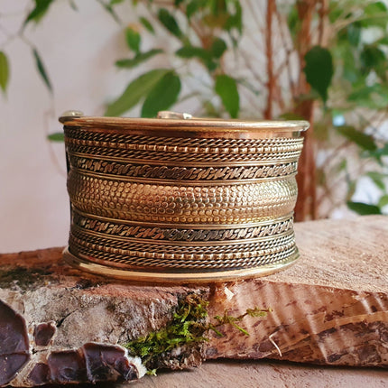 Textured Brass Cuff Bracelet / Tribal / Celtic / Boho / Ethnic / Rustic / Bohemian / Hippie / Gypsy / Jewellery / Adjustable / Unisex / Mens