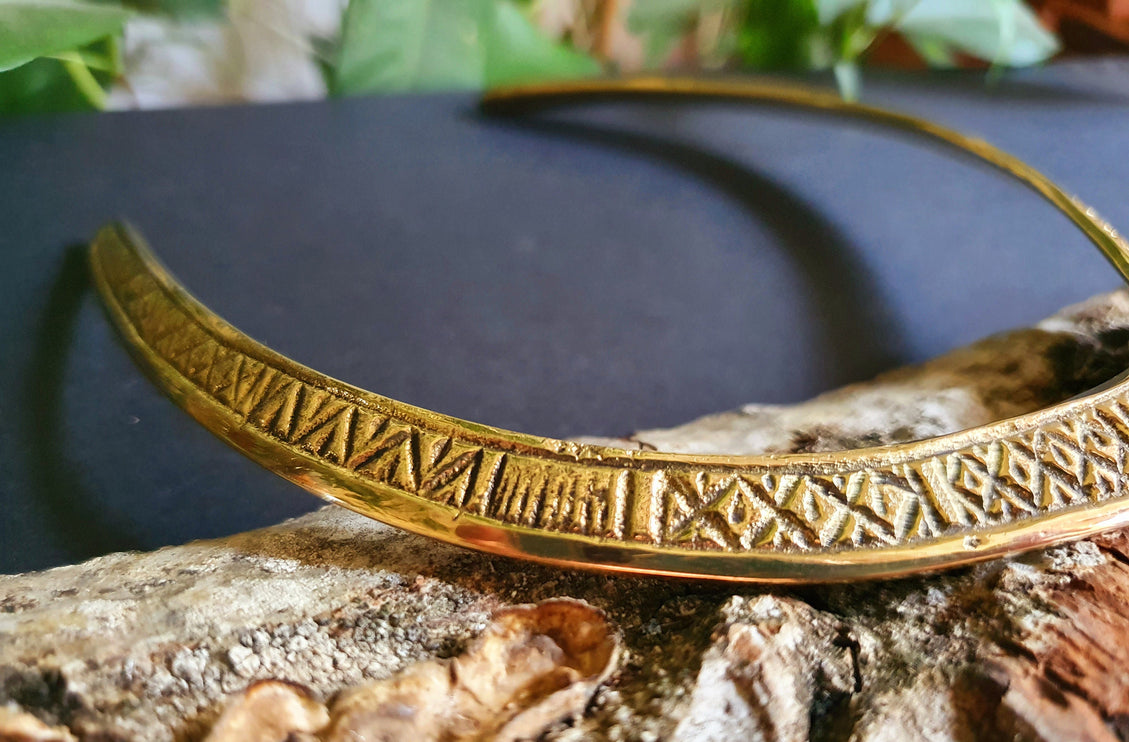 Ethnic Choker Brass Necklace / Rustic / Gypsy / Lightweight / Boho / Tribal / Hippie / Rustic / Vegan / Aztec