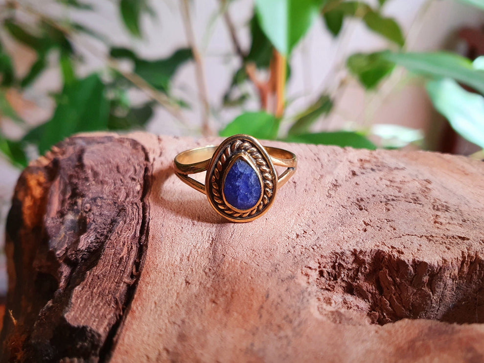 Ethnic style Brass & Lapis Lazuli Ring / Moon / Boho / Bohemian / Psy / Rustic / Tribal / Gypsy / Festival / Healing / Festival