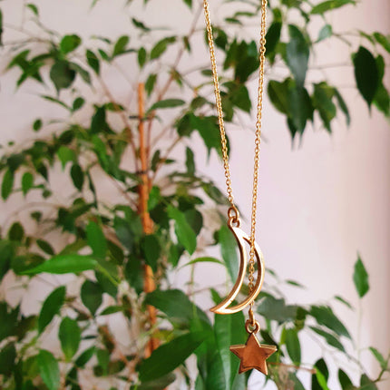 Lariat Necklace in Brass with Moon & Star Design / Minimalist / Contemporary / Boho / Modern / Chic / Pretty / Chain / Nature