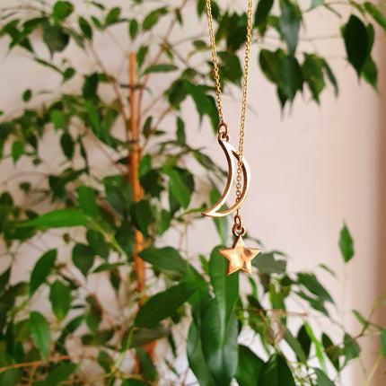 Lariat Necklace in Brass with Moon & Star Design / Minimalist / Contemporary / Boho / Modern / Chic / Pretty / Chain / Nature