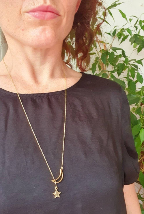 Lariat Necklace in Brass with Moon & Star Design / Minimalist / Contemporary / Boho / Modern / Chic / Pretty / Chain / Nature