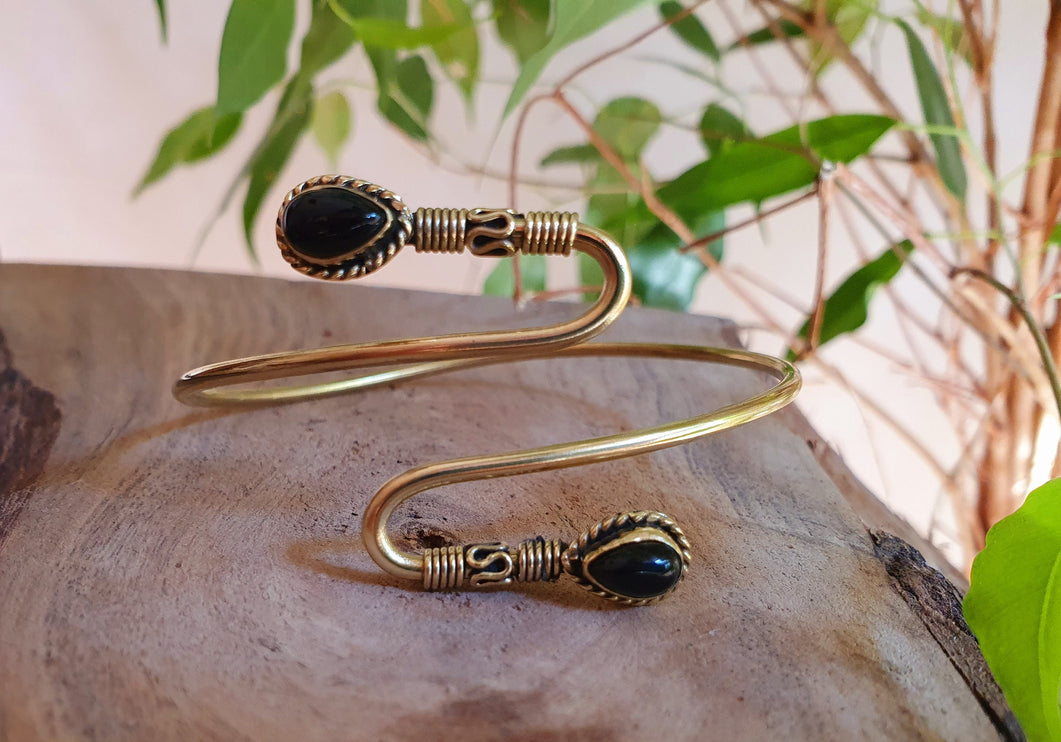 Spiral Boho Bracelet / Bangle / Black Onyx / Brass / Ethnic / Rustic / Bohemian / Hippie / Gypsy / Psy / Jewellery / Body / Adjustable