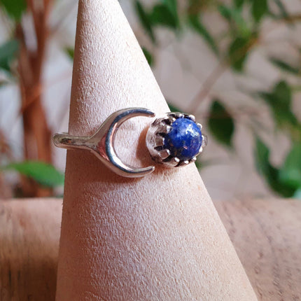 Moon Silver Ring / Lapis Lazuli / Zodiac / Purple / Boho / Ethnic / Rustic / Tribal / Gypsy / Festival / Healing / Festival