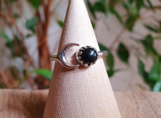 Moon Silver Ring / Black Onyx / Zodiac / Purple / Boho / Ethnic / Rustic / Tribal / Gypsy / Festival / Healing / Festival