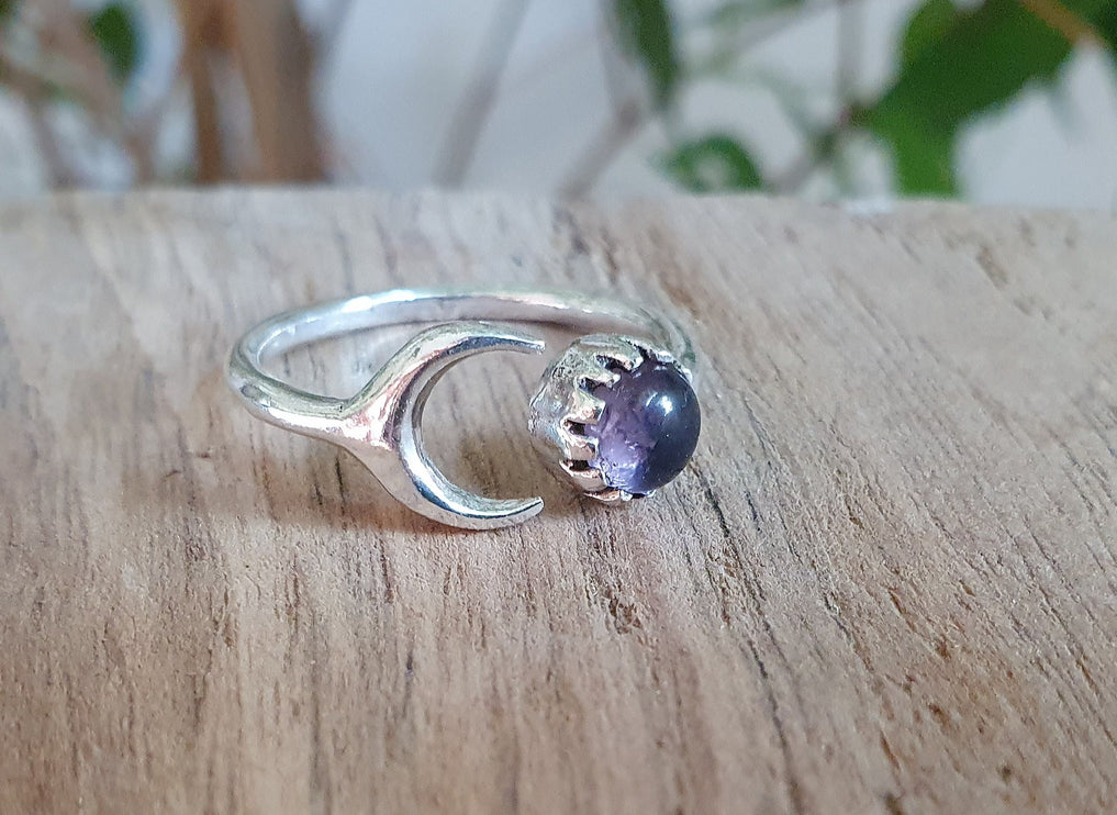 Moon Silver Ring / Amethyst / Zodiac / Purple / Boho / Ethnic / Rustic / Tribal / Gypsy / Festival / Healing / Festival