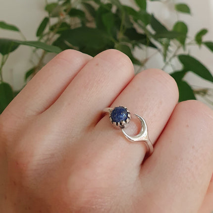 Moon Silver Ring / Lapis Lazuli / Zodiac / Purple / Boho / Ethnic / Rustic / Tribal / Gypsy / Festival / Healing / Festival