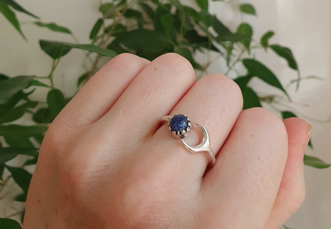 Moon Silver Ring / Lapis Lazuli / Zodiac / Purple / Boho / Ethnic / Rustic / Tribal / Gypsy / Festival / Healing / Festival