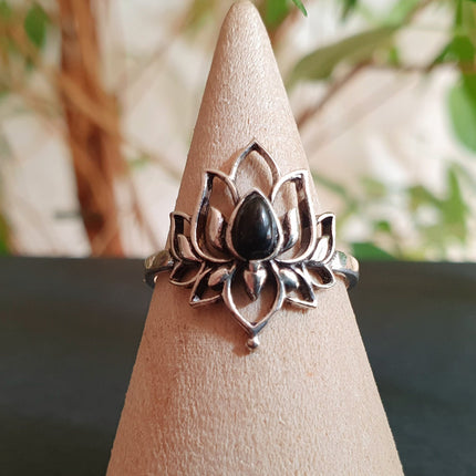 Silver Lotus Flower Ring / Black Onyx / Boho / Ethnic / Rustic / Tribal / Gypsy / Festival / Indian / Healing / Festival