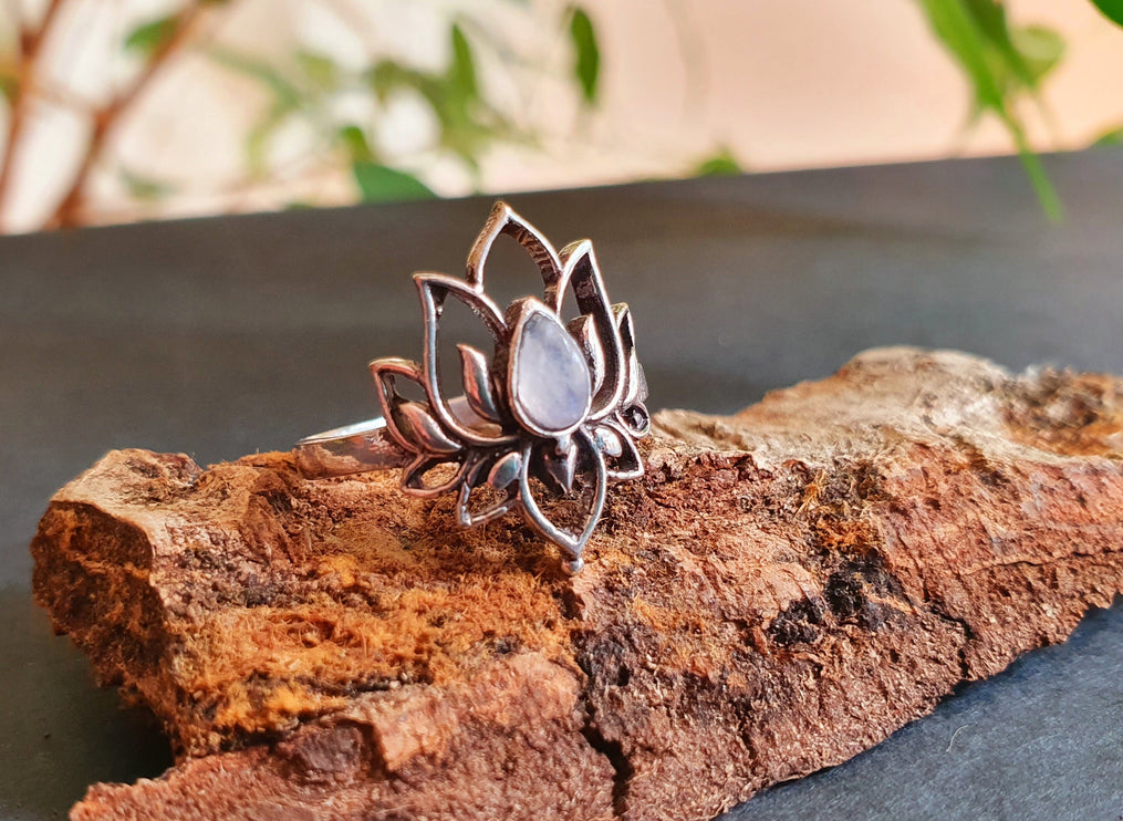 Silver Lotus Flower Ring / Moonstone / Boho / Ethnic / Rustic / Tribal / Gypsy / Festival / Indian / Healing / Festival